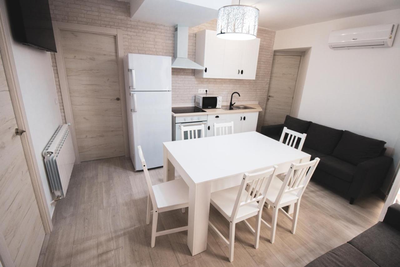 Apartment Platanos -